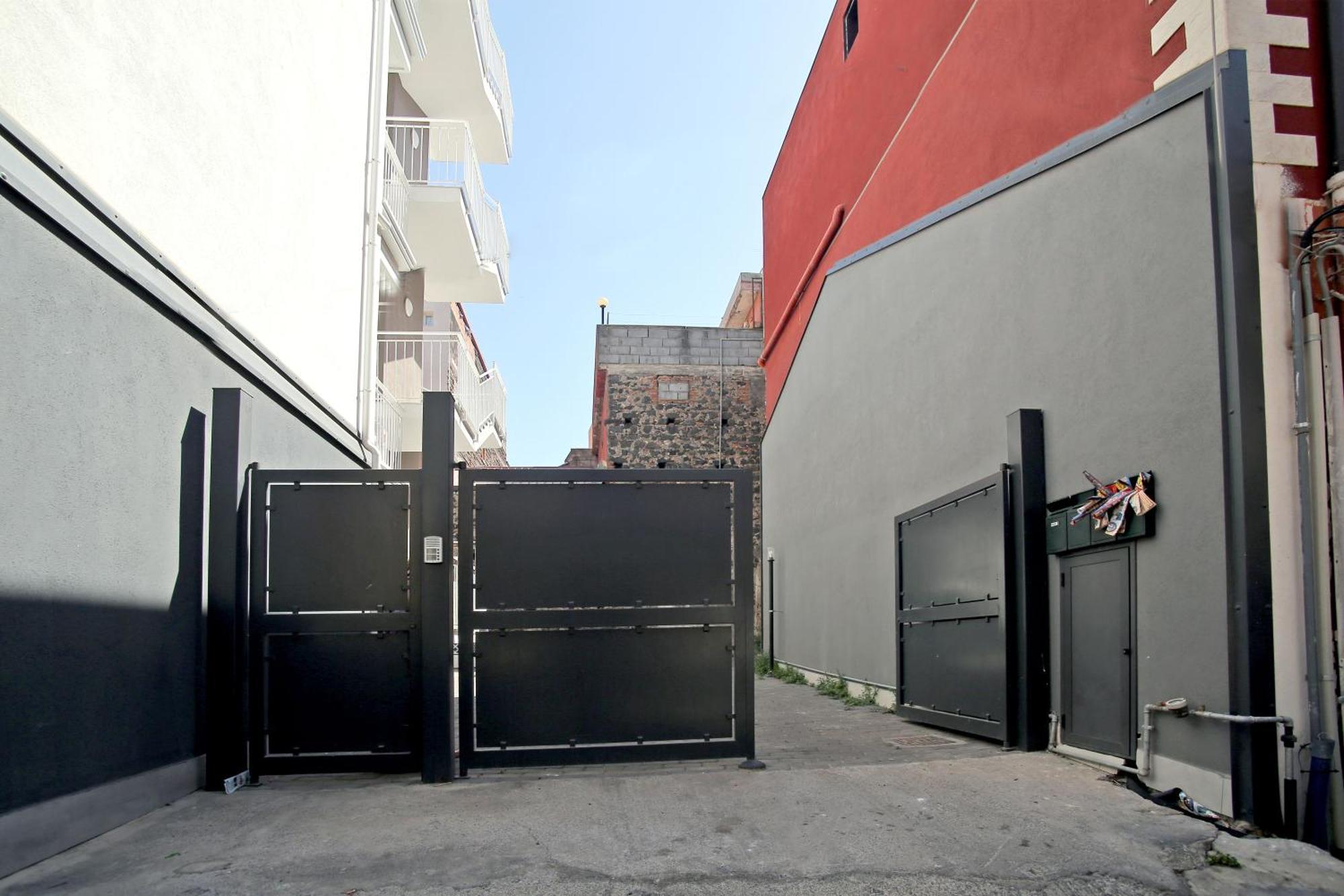 Apartment Laudani Homes *